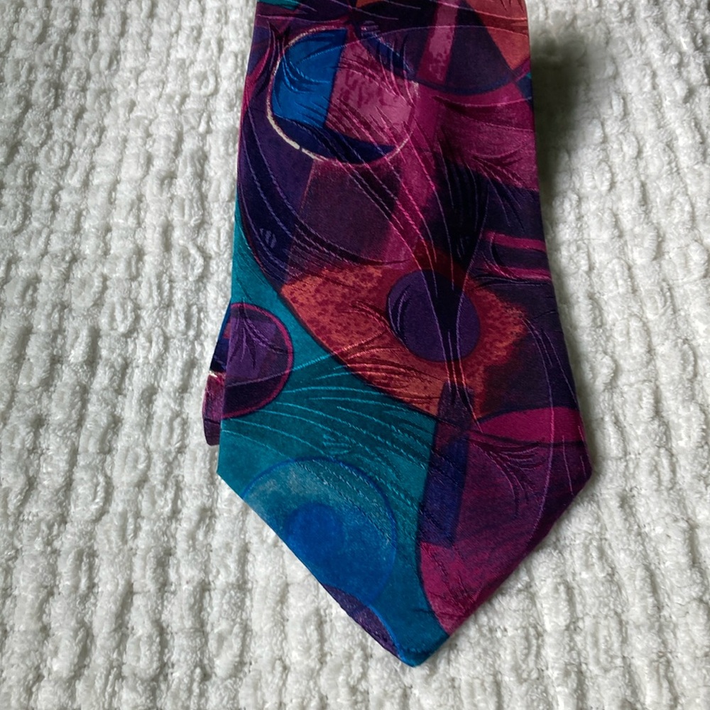 Vintage Sazzari Hand Made 100% Silk Men’s Neck Tie Made In Italy